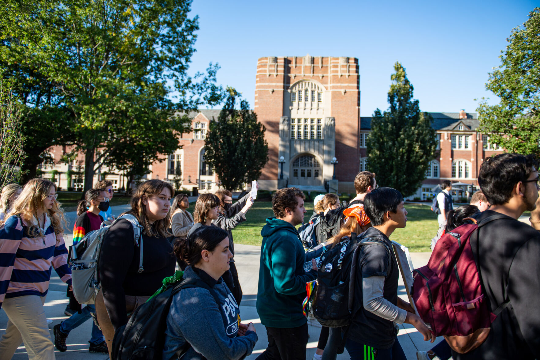 Students rally in support of MeToo movement, Protests heads past the Union